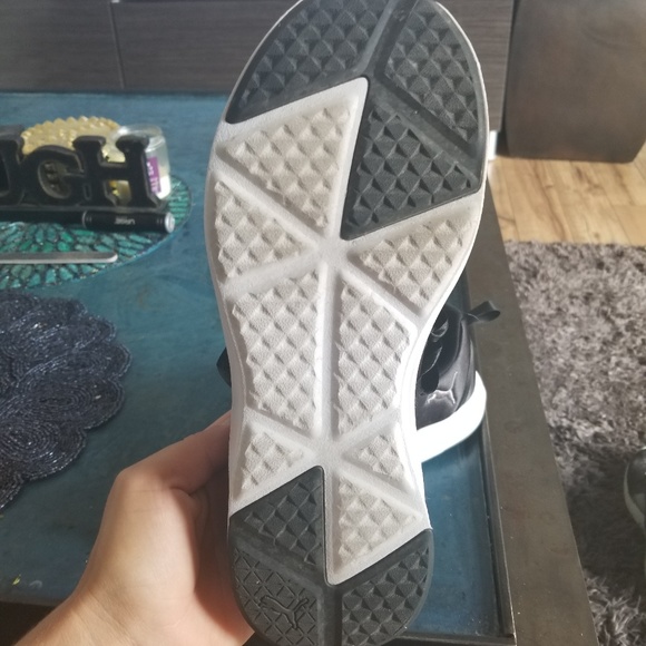 Puma soft foam sneakers - Picture 3 of 4